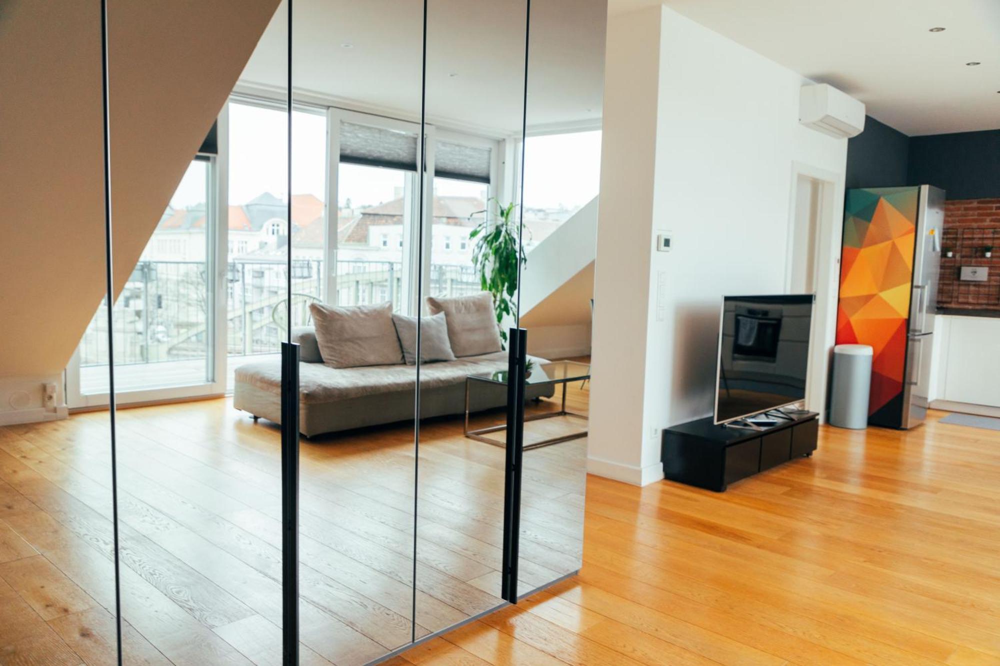 Large Apartments - Great For Groups - With Balcony Or Terrace Вена Экстерьер фото