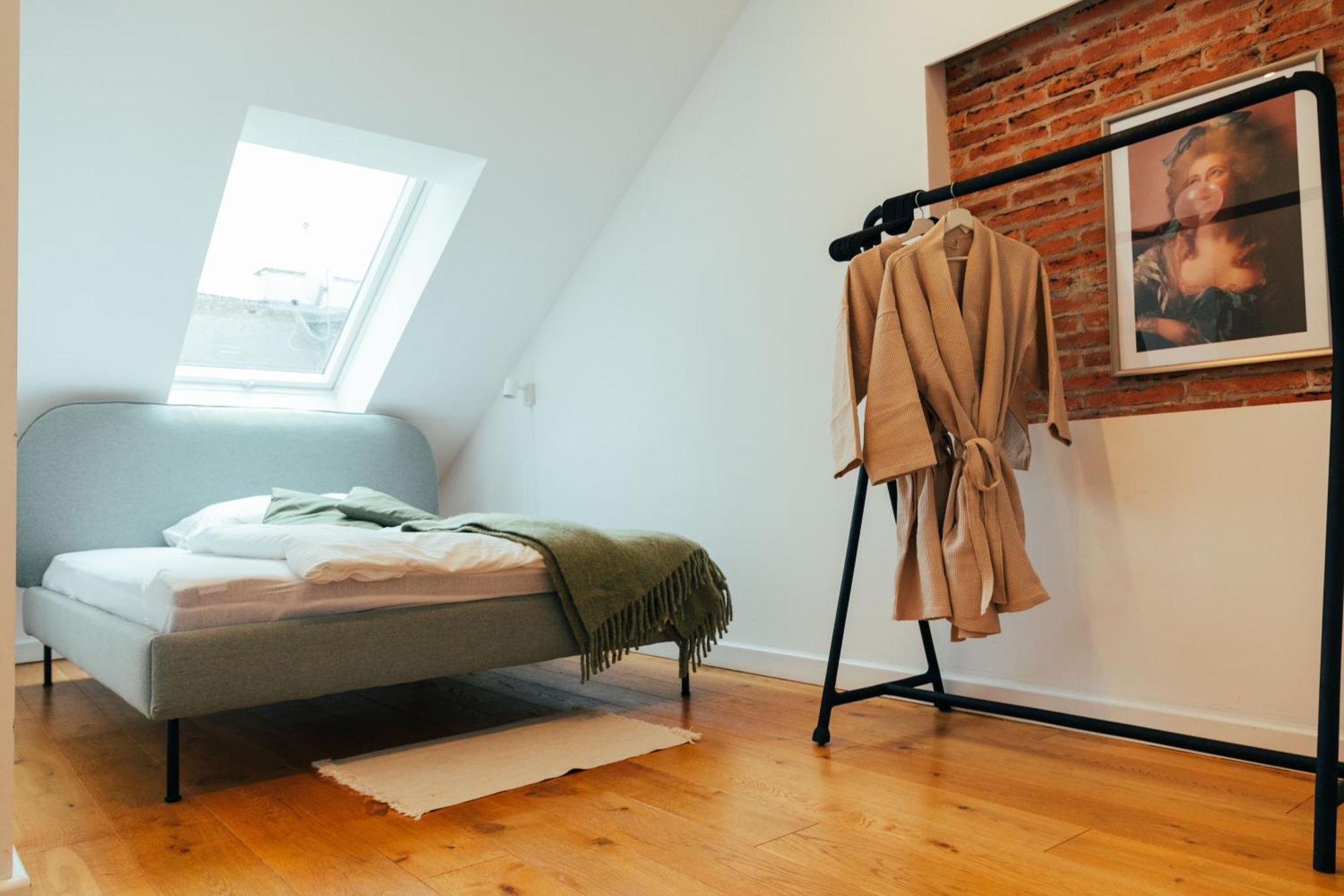 Large Apartments - Great For Groups - With Balcony Or Terrace Вена Экстерьер фото