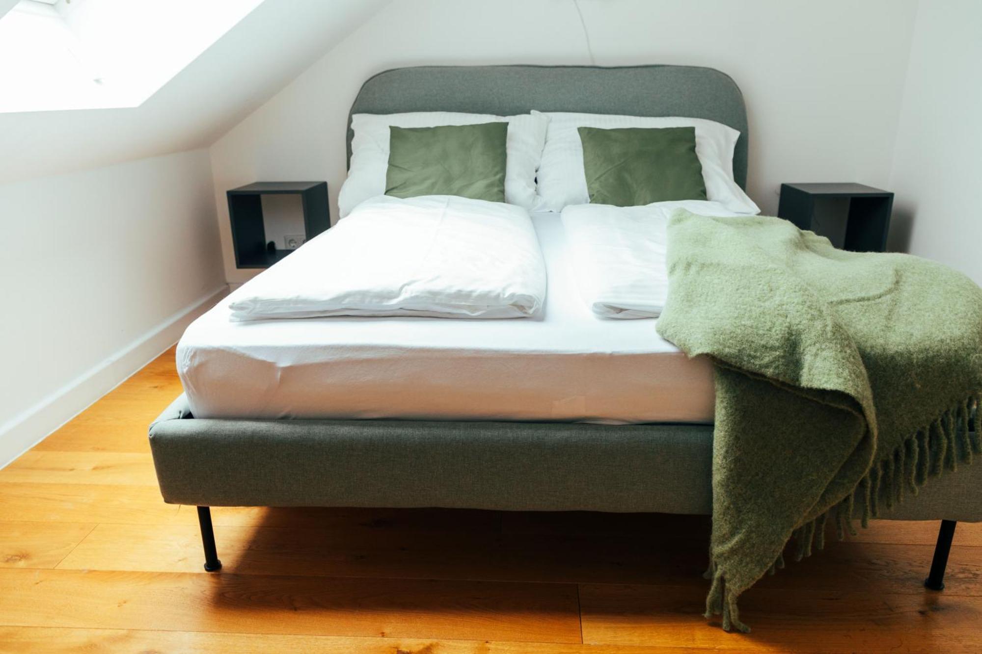 Large Apartments - Great For Groups - With Balcony Or Terrace Вена Экстерьер фото